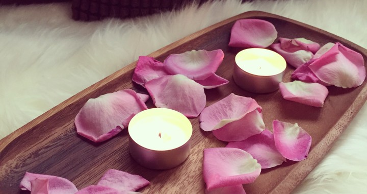 Elvytystyä vartalon iholle